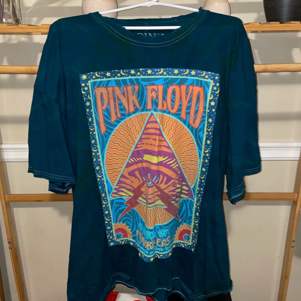 Pink Floyd Graphic T